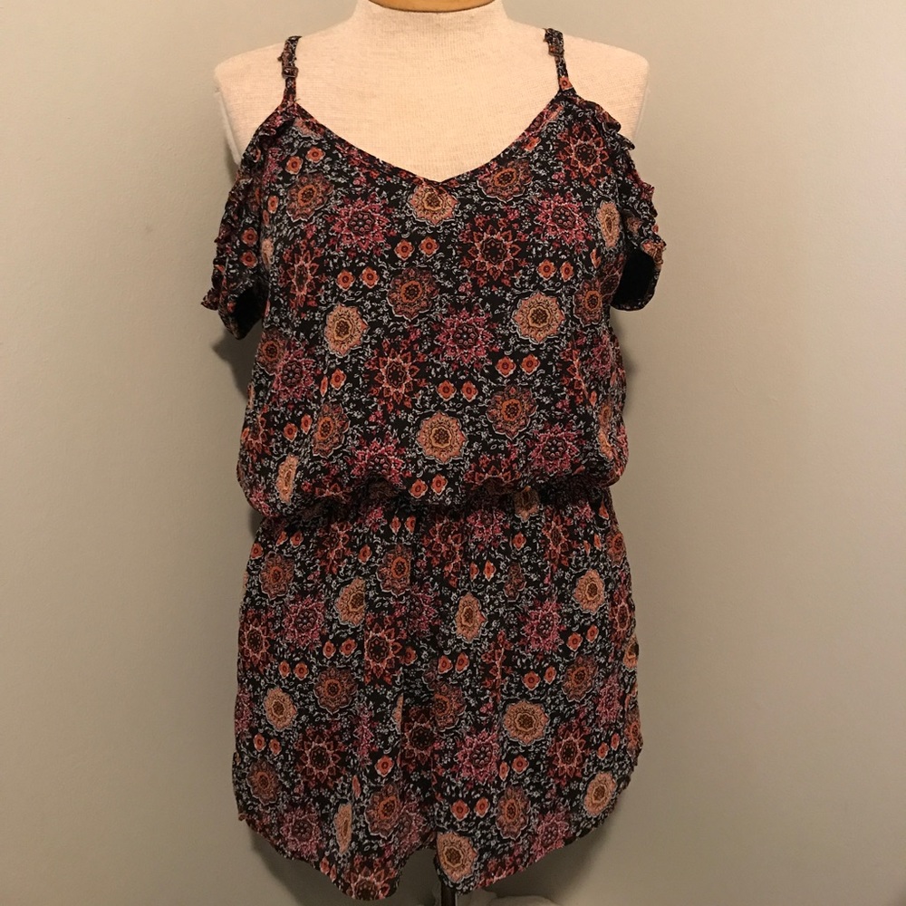 Romper// floral print off the shoulder